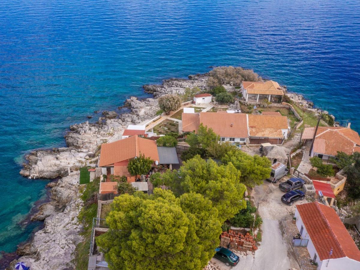 Hotel apartamentowy Kokkinos *